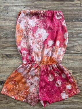 Beautiful Alexis Pink Orange White Strapless Romper size S (excellent condition)